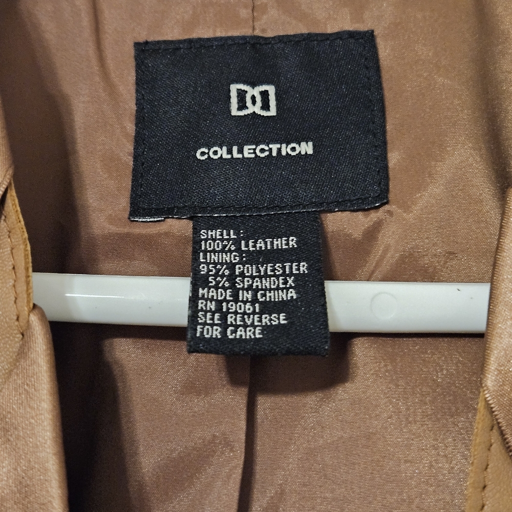 DD Collections - Picture 2 of 3